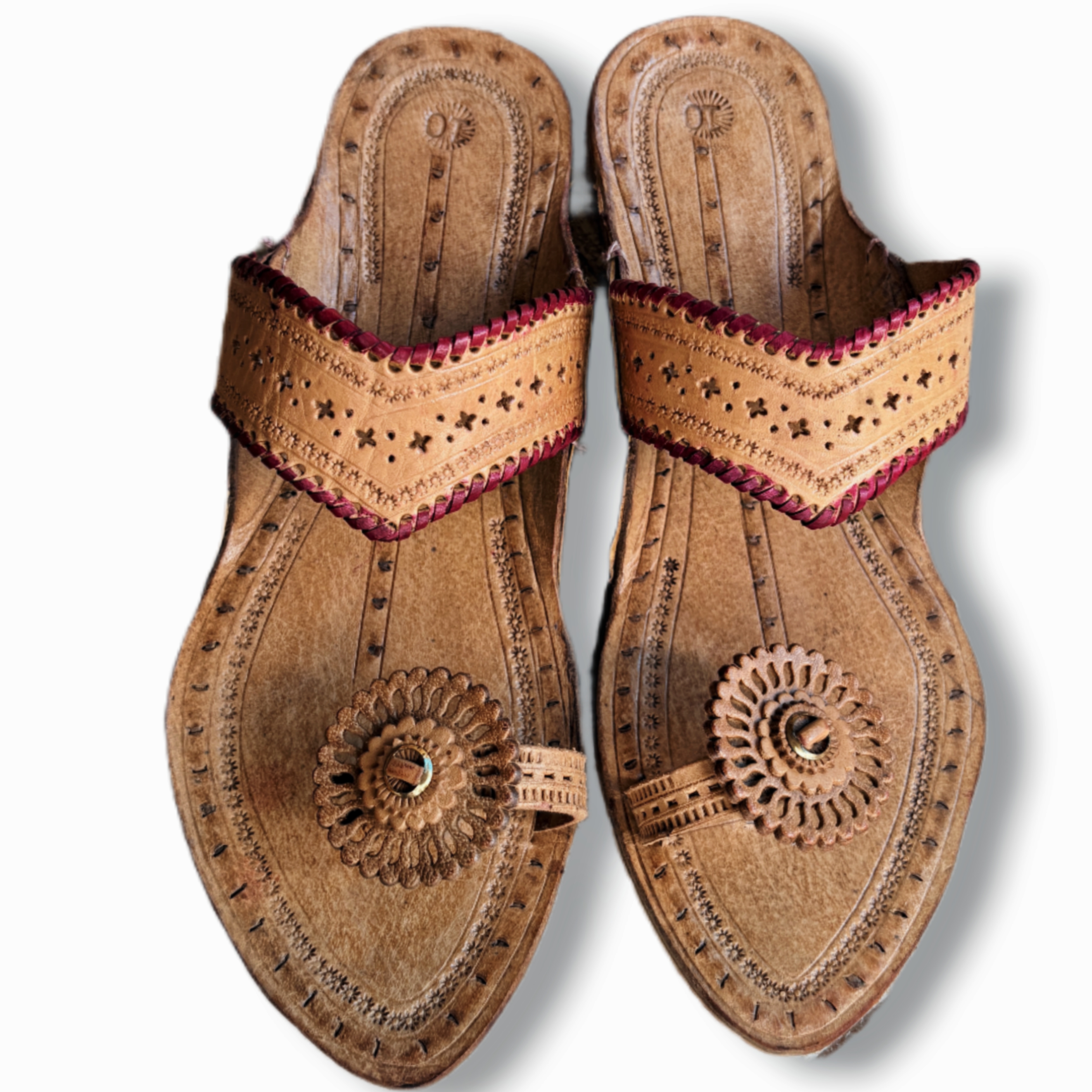 V Shape Red Embroidered Ladies Kolhapuri Chappal
